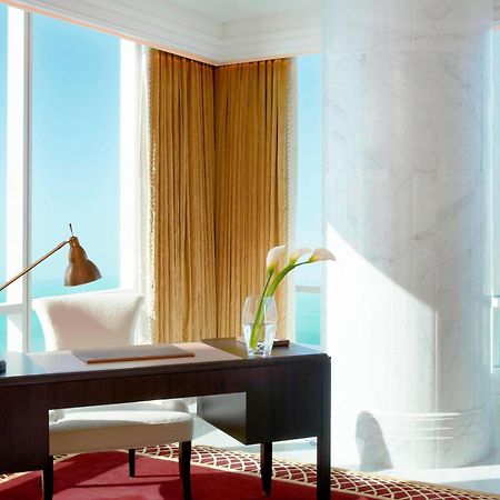 Hotel The St. Regis Abu Dhabi Esterno foto A typical office