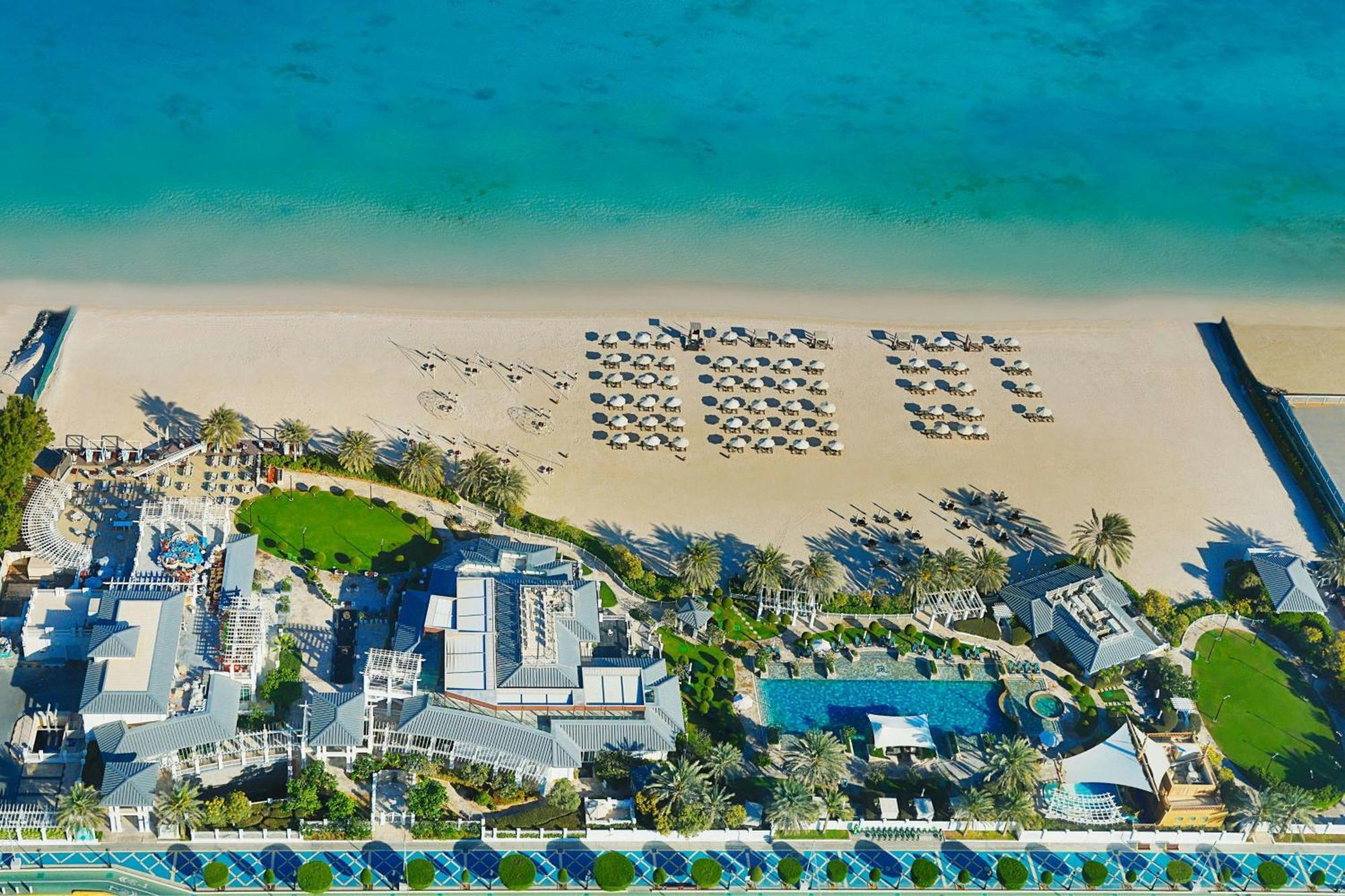 Hotel The St. Regis Abu Dhabi Esterno foto Aerial view of the resort