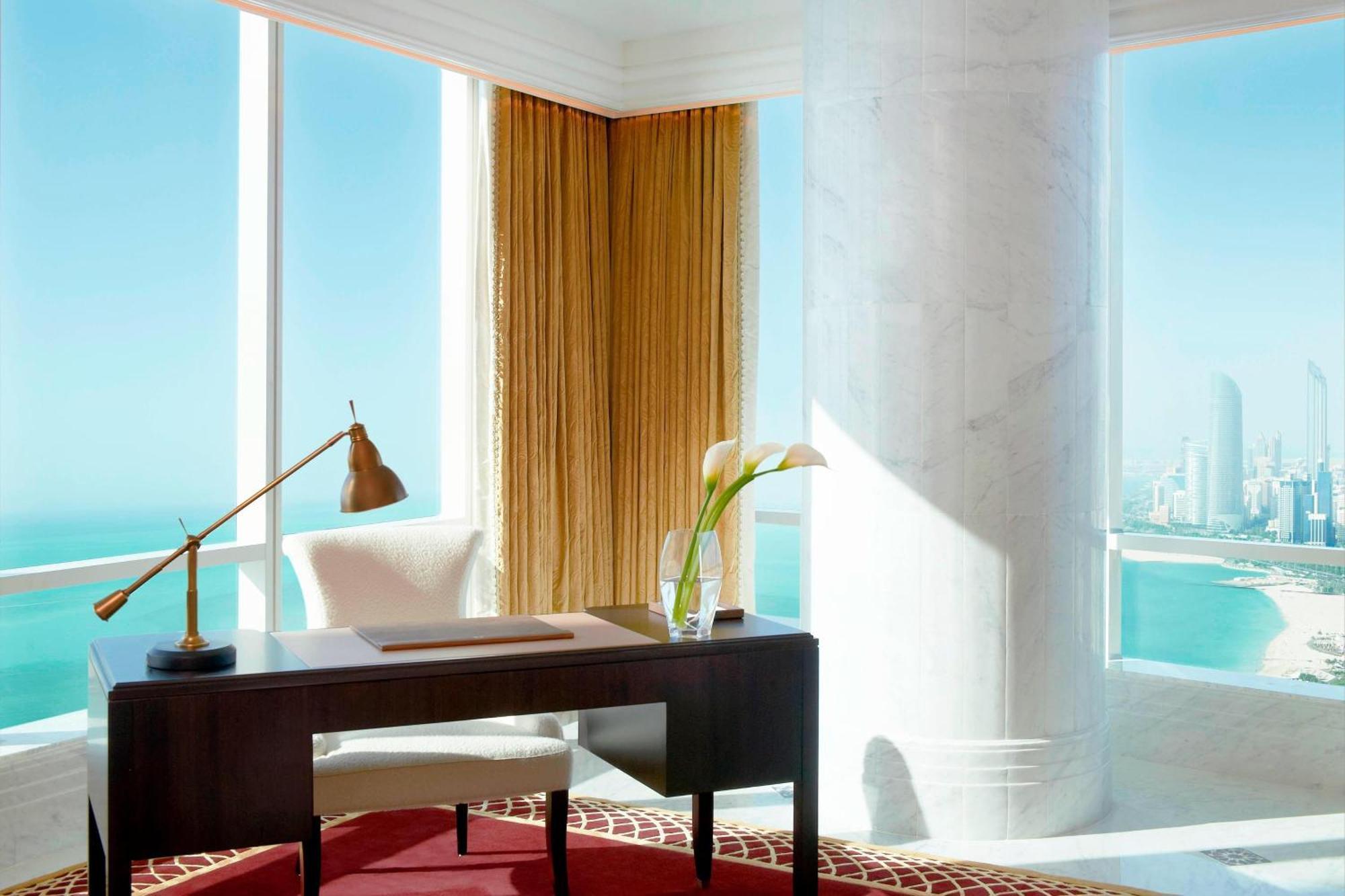 Hotel The St. Regis Abu Dhabi Esterno foto A typical office